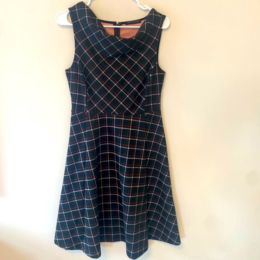 Banana Republic Red Black and White Dress